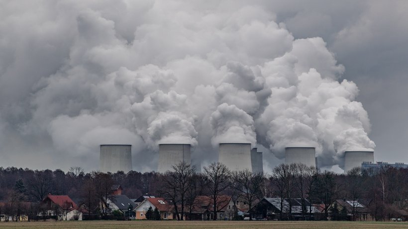 Tesla - Autos, Laster, Speicher und Solardächer 1093363