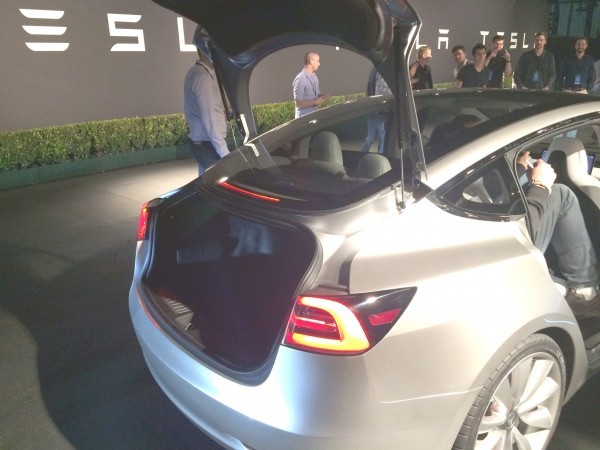 Tesla: Eine nicht nur automobile Zeitenwende 1004317