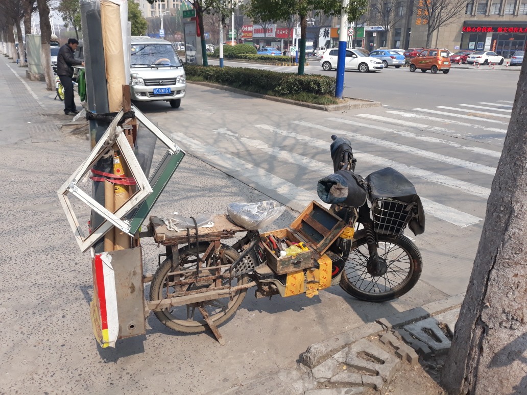 Tesla - Autos, Laster, Speicher und Solardächer 1101082