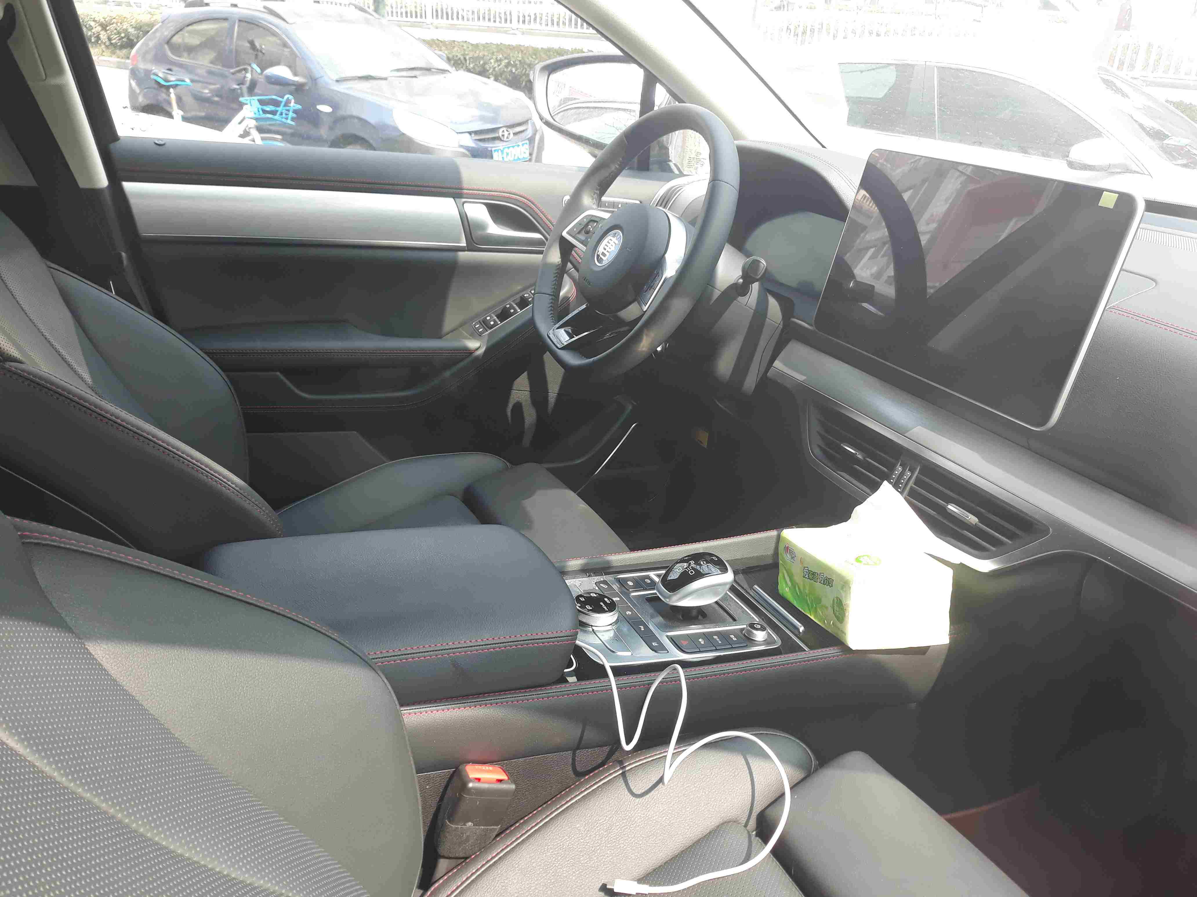 Tesla - Autos, Laster, Speicher und Solardächer 1101079