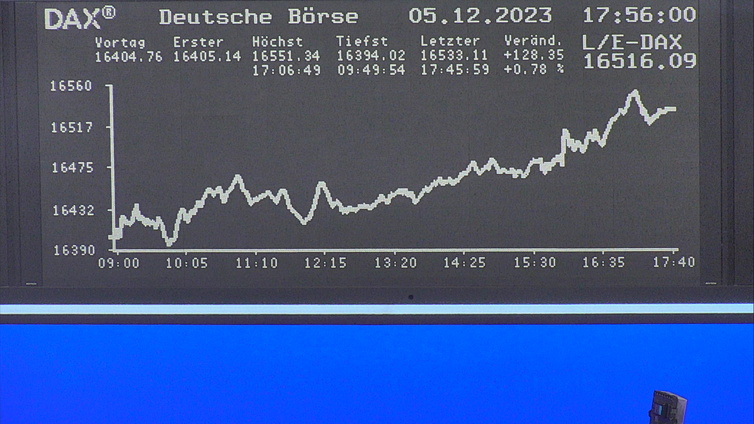 Wie lautet des Jahreshoch 2023(XETRA) ? 1401251