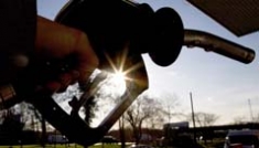 Werden die Benzinpreise zum Konsumkiller? 496940