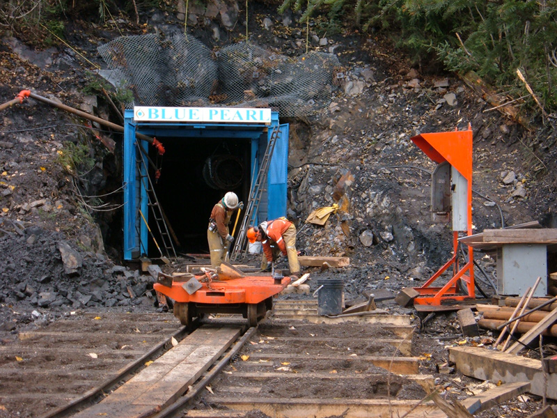 Thompson Creek Metals (Blue Pearl Mng) 81123