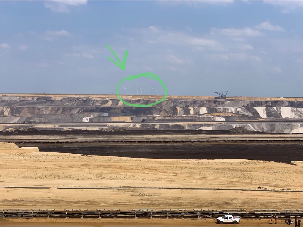 Tesla - Autos, Laster, Speicher und Solardächer 1119257