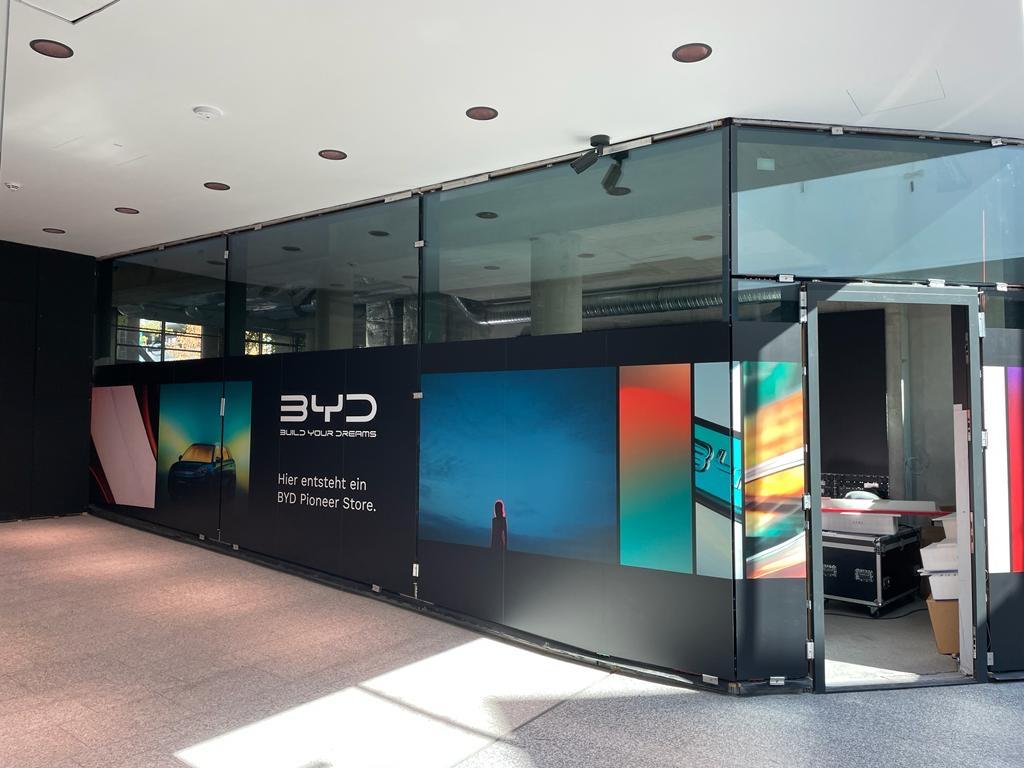 Auto- und Batterien-Herstellers BYD 1385396