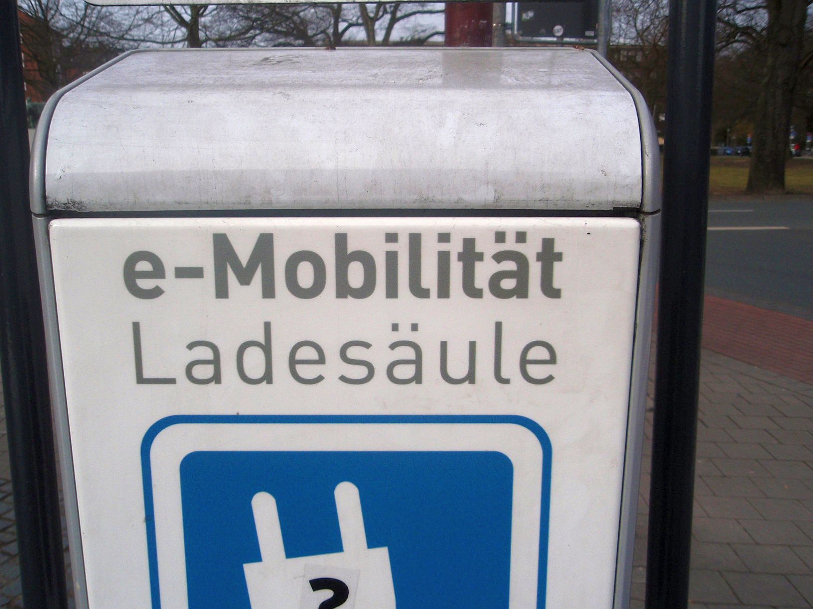 Auto- und Batterien-Herstellers BYD 585110