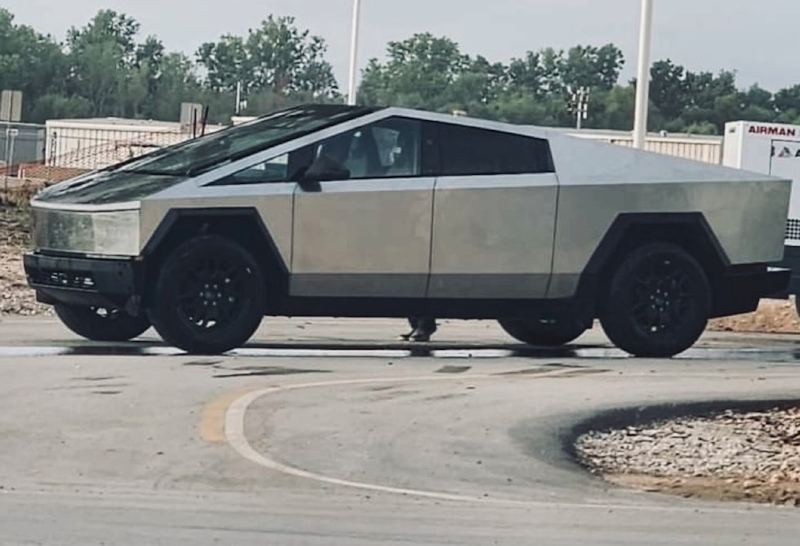 Tesla - Autos, Laster, Speicher und Solardächer 1390997