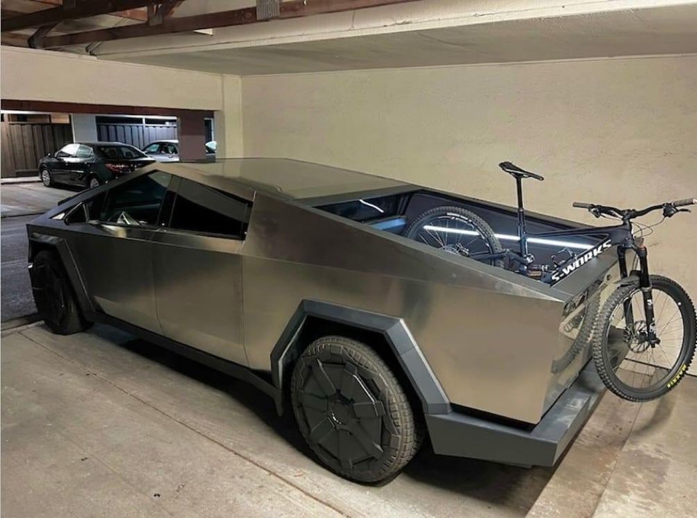 Tesla - Autos, Laster, Speicher und Solardächer 1398234