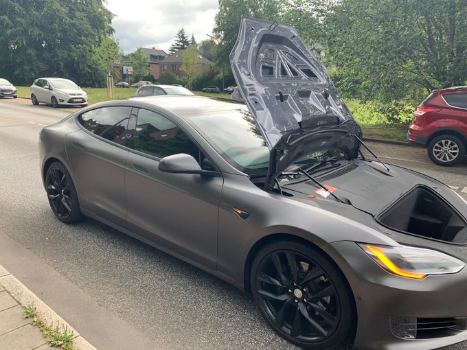 Tesla Model S 22-Jun-2012 die CHANCE 1310248