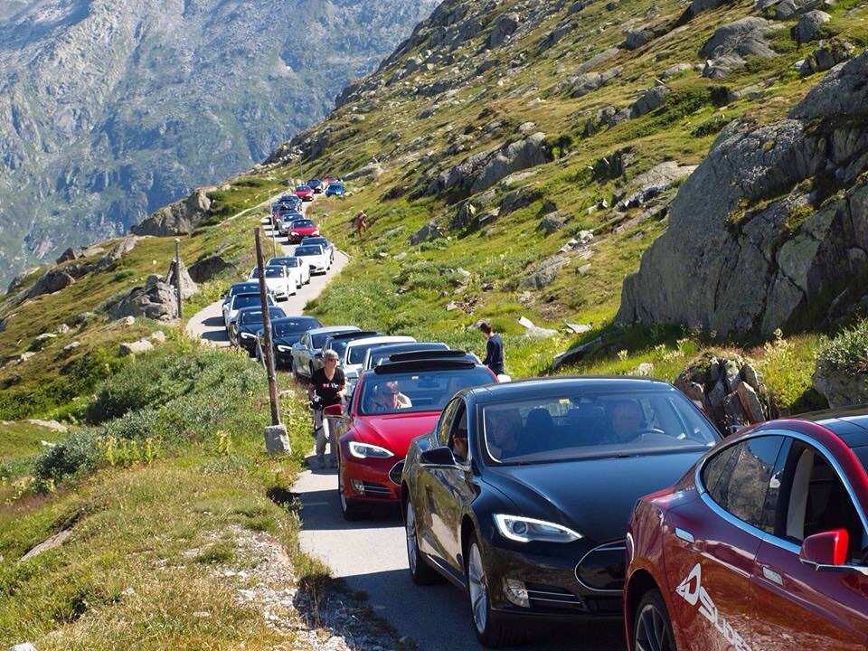 Tesla Model S 22-Jun-2012 die CHANCE 855725