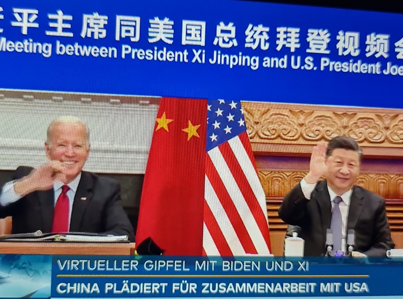 Der Tiger setzt zum Sprung an ! 1284181