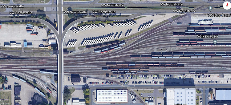 Tesla Model S 22-Jun-2012 die CHANCE 1387111