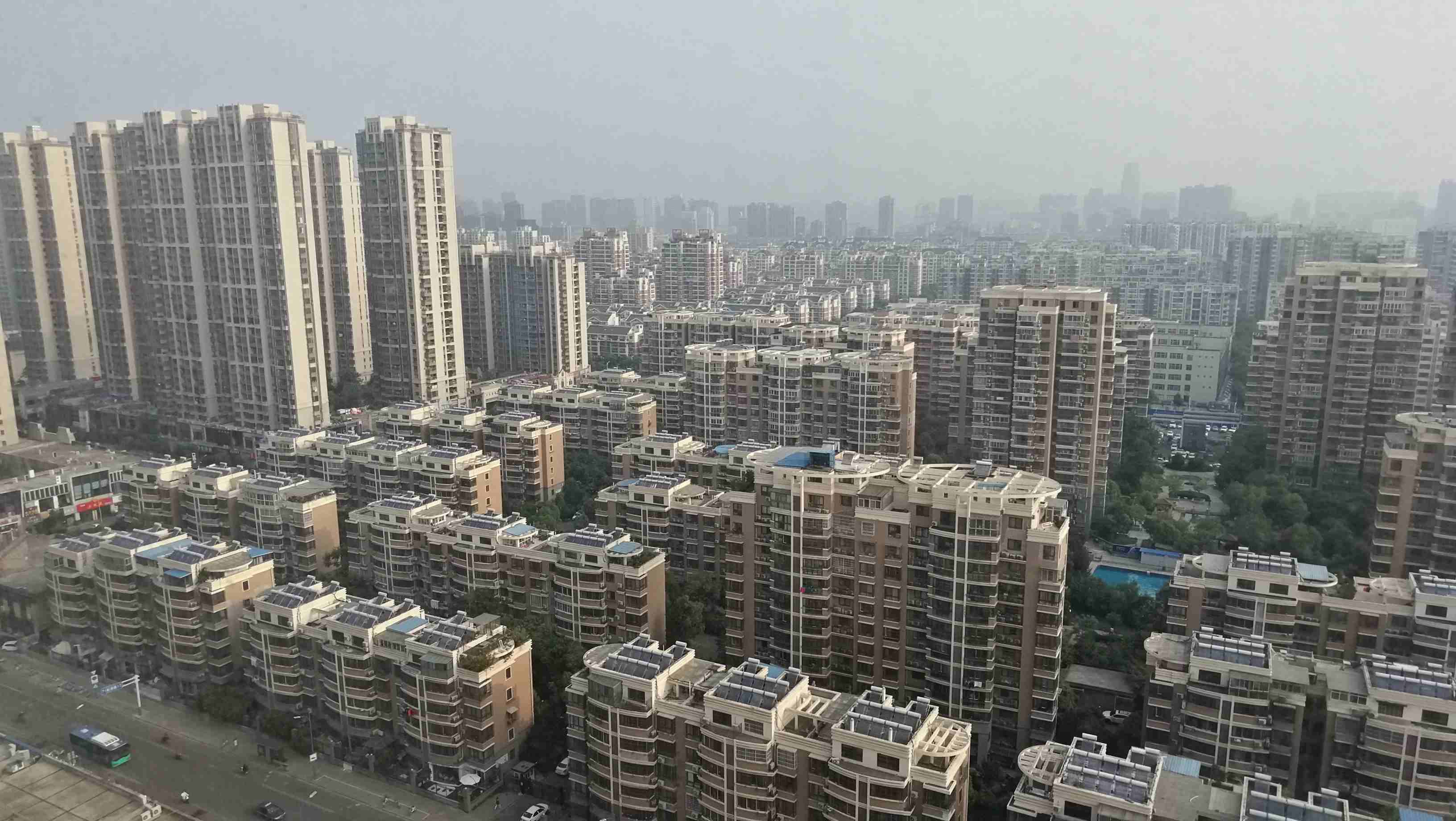 Tesla - Autos, Laster, Speicher und Solardächer 1112092