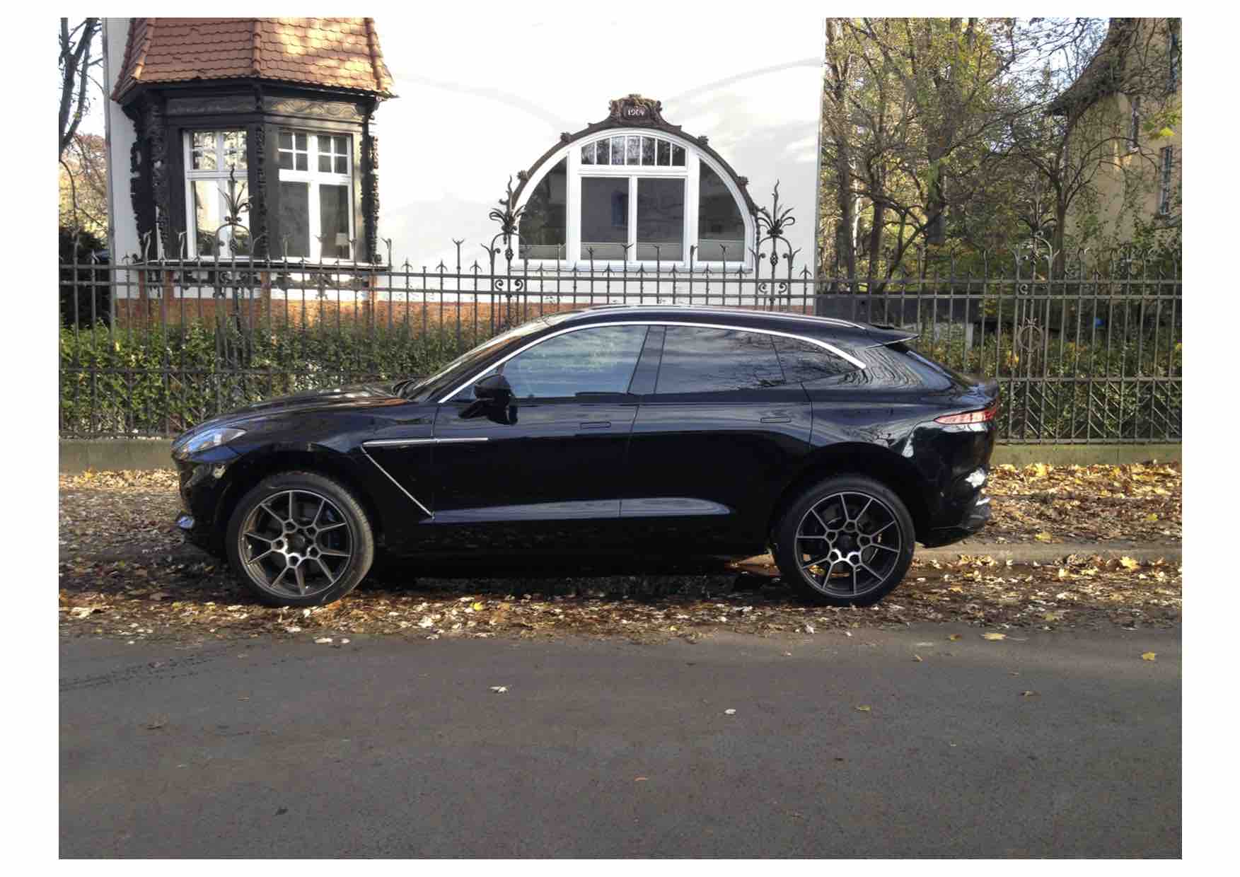 Aston Martin. Very british. Invest in eine Legende 1212846