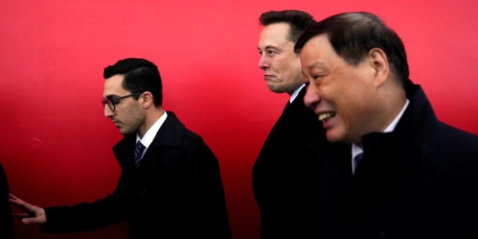 Tesla - Autos, Laster, Speicher und Solardächer 1455860