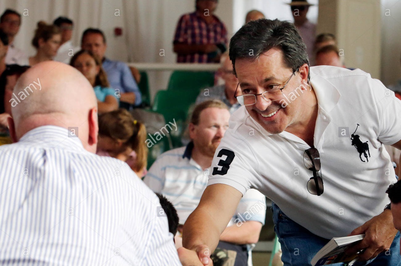 Steinhoff International Holdings N.V. 1230992