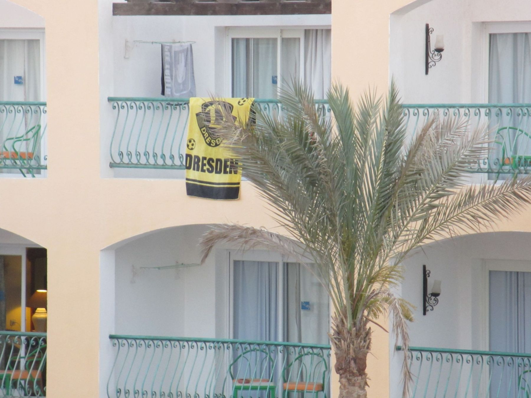 Daimler 2011 Daimler 2011 Daimler 2011 907951