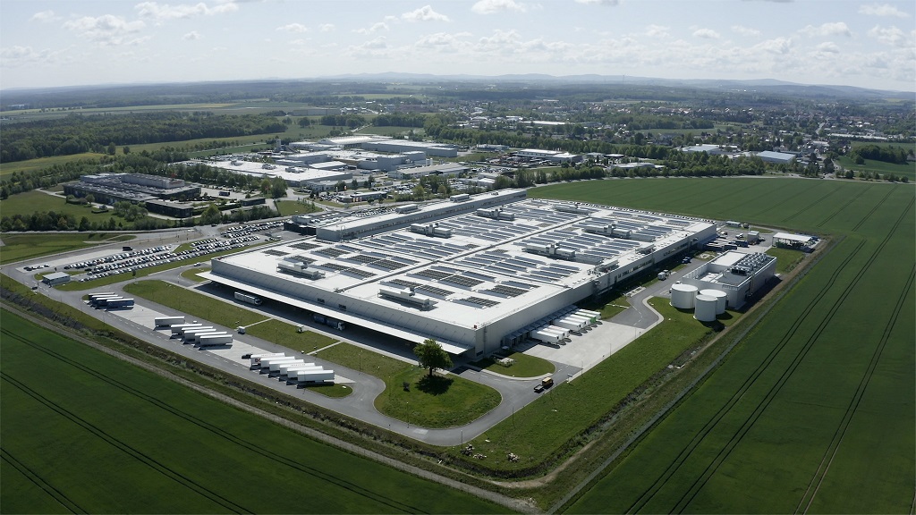 Tesla Model S 22-Jun-2012 die CHANCE 1285320