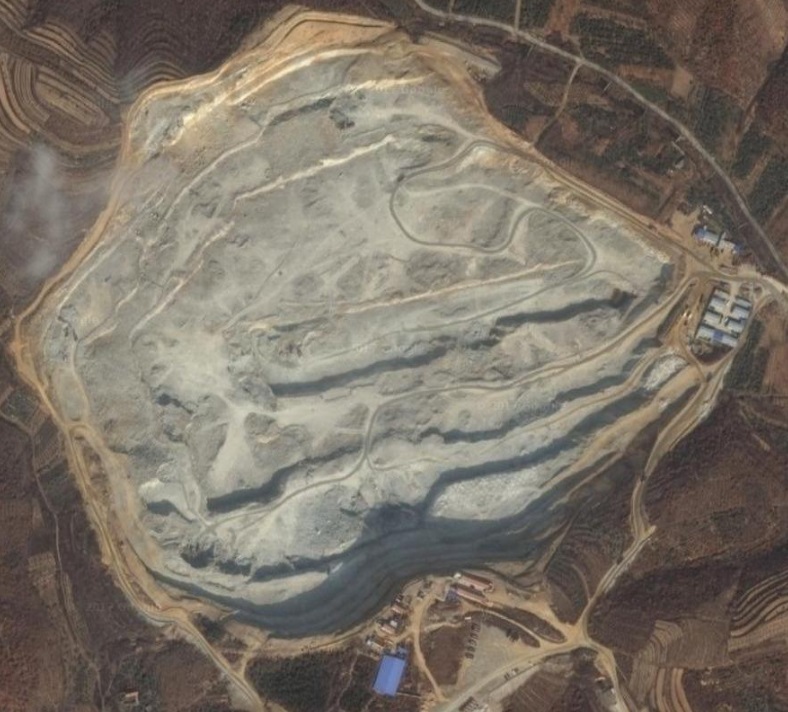 Goldproduzent mit mehr als 100000 Unzen 2012 994118