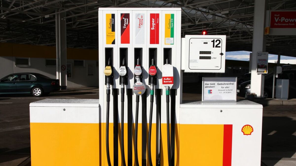 Shell kann sich gegenüber Konkurrent BP behaupten