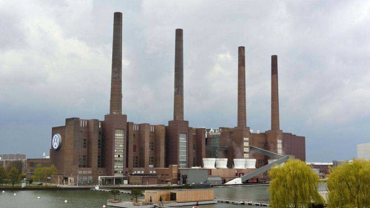 Dunkle Wolken über Wolfsburg: Rund 1400 Anleger ziehen vor Gericht.