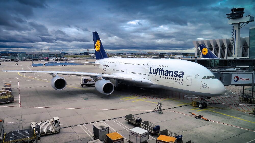 Lufthansa-Zahlen &uuml;berzeugen trotz Milliardenbelastung durch Kerosinpreise