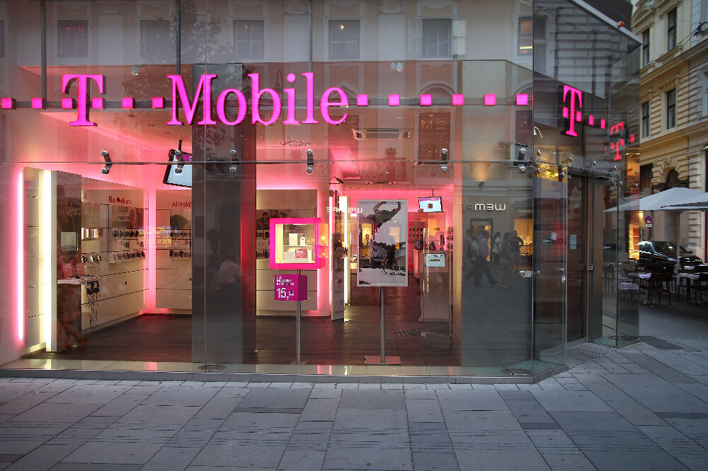 T-Mobile US hebt Prognose f&uuml;r 2027 an &ndash; Aktie legt nach Zahlen zu