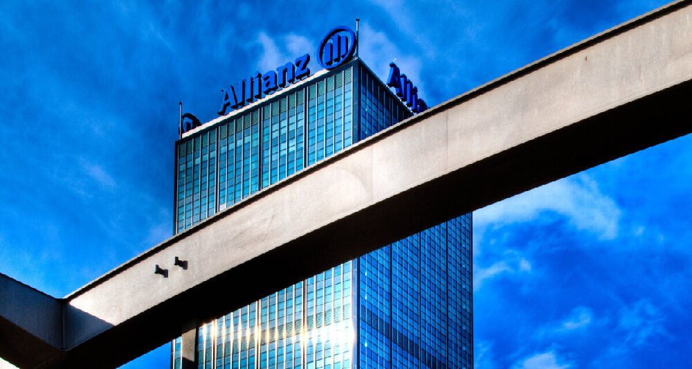 Die Allianz ist ein global operierender Versicherungs- und Finanzdienstleistungskonzern mit Hauptsitz in München, Deutschland.