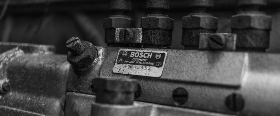 Bosch-Schriftzug auf einer alten Maschine.