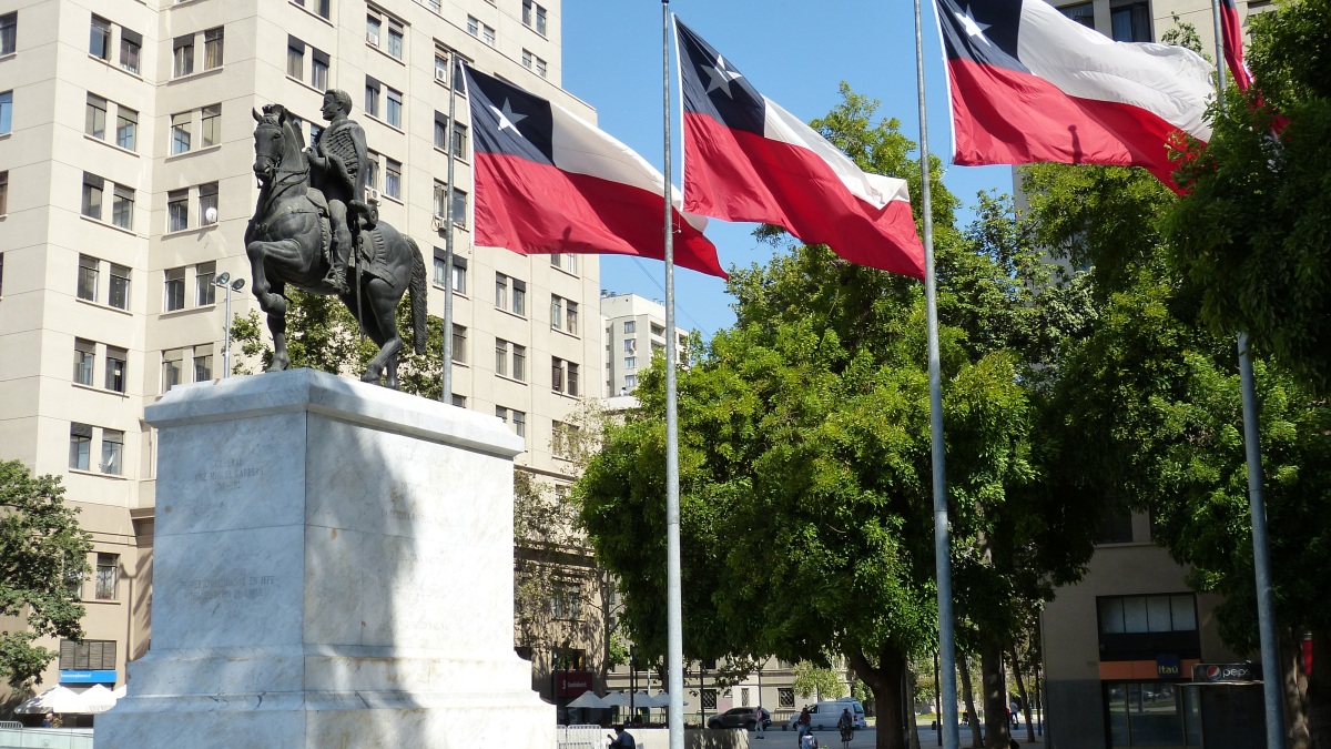 Chilenische Flaggen in Santiago de Chile.