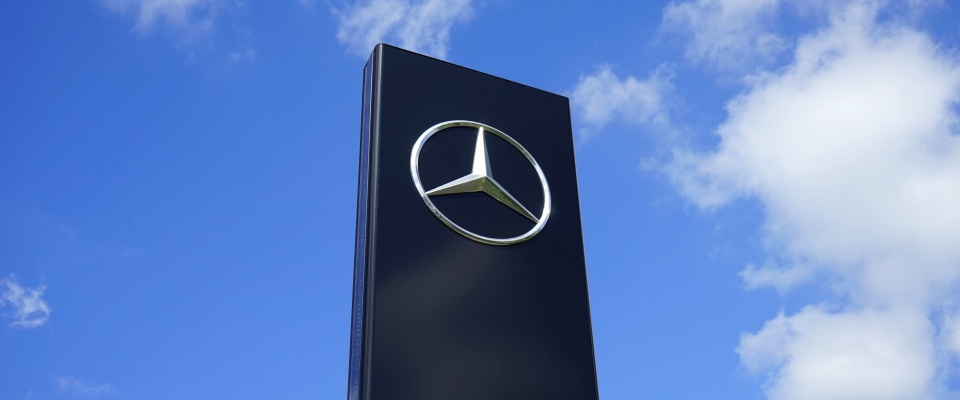 Der Mercedes-Stern, das Logo des Daimler-Konzerns.