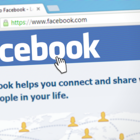 ROUNDUP: Facebook erneut mit rasantem Wachstum