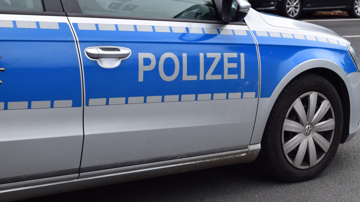 Ein Fahrzeug der deutschen Polizei (Symbolbild).