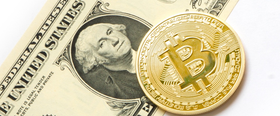 Eine Bitcoinmünze.