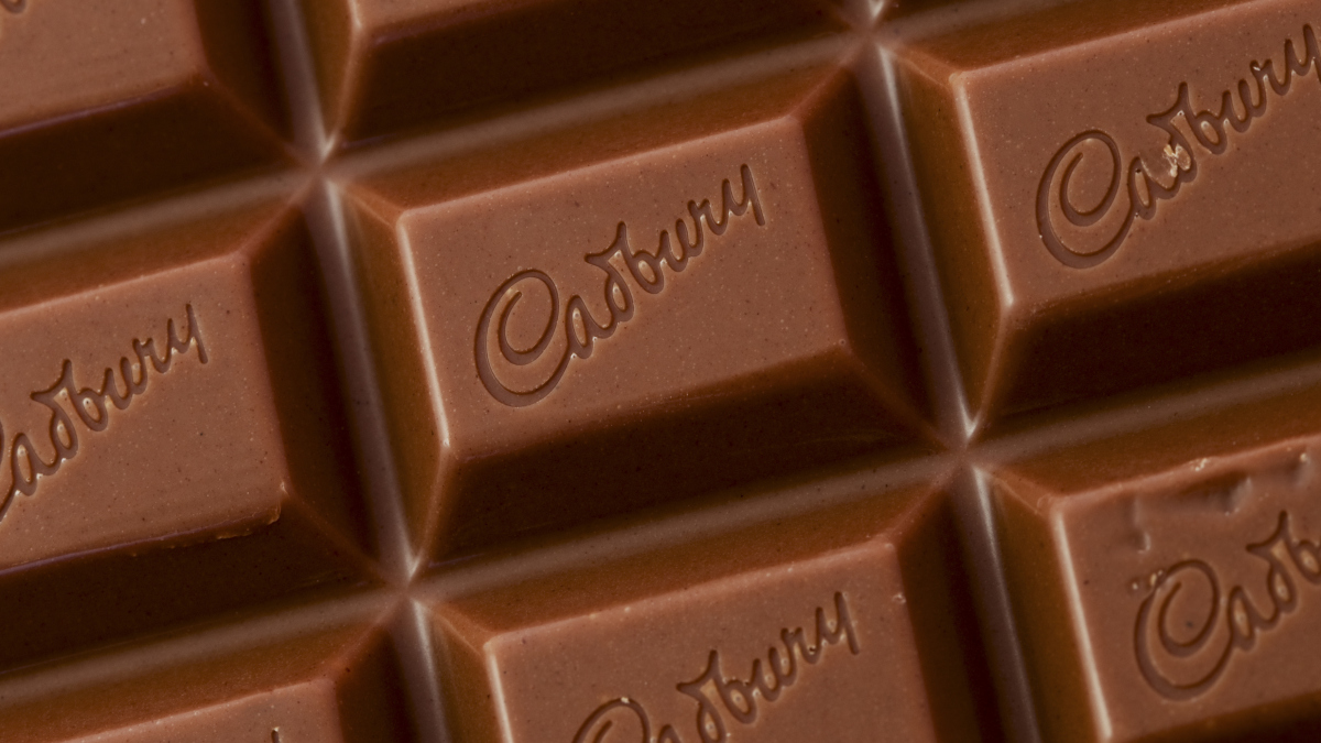 Eine Tafel Schokolade von Cadbury.