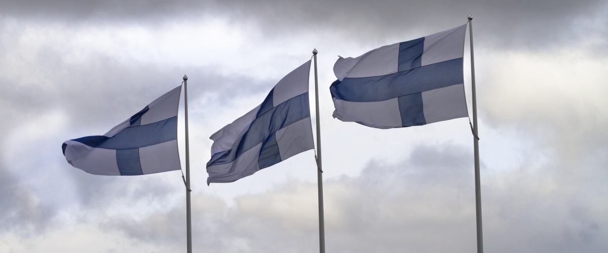 Finnische Flaggen.