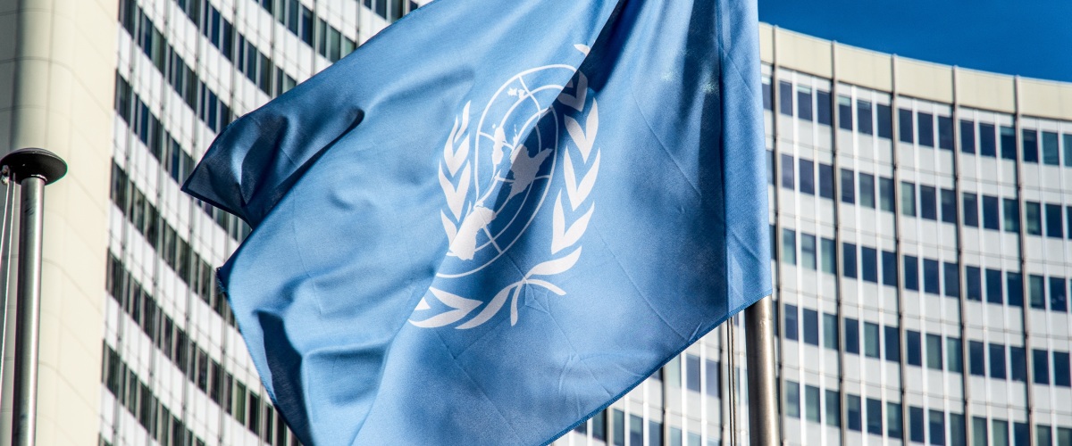 Flagge der Vereinten Nationen.
