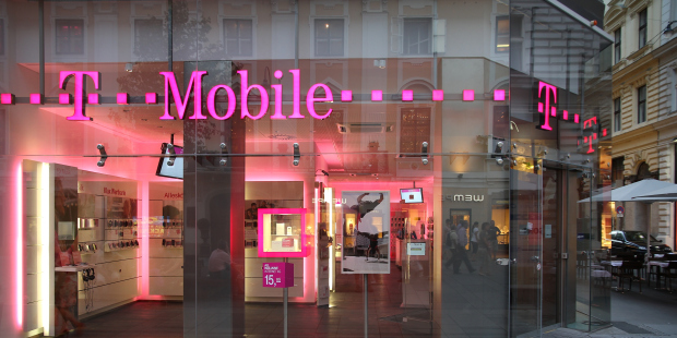 T-Mobile US überrascht mit deutlichem Neukundengewinn - Ziele überarbeitet