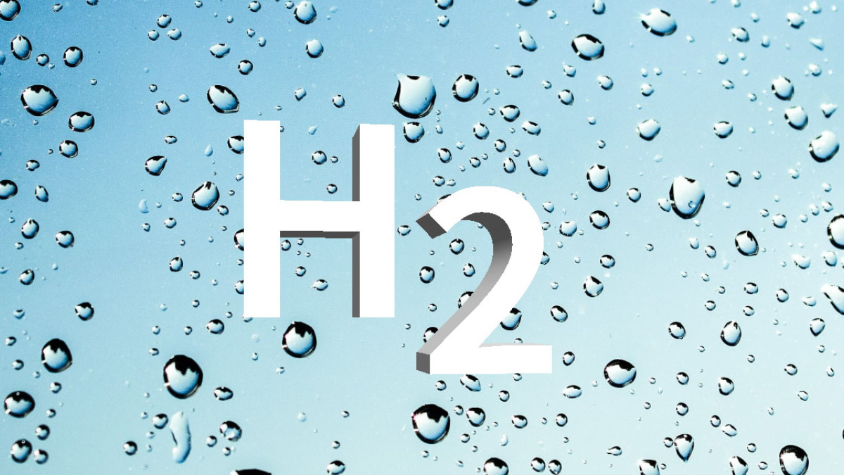 Für die Herstellung von molekularem Wasserstoff (H2) können verschiedene wasserstoffhaltige Verbindungen als Ausgangsstoff dienen, darunter Wasser (H2O).
