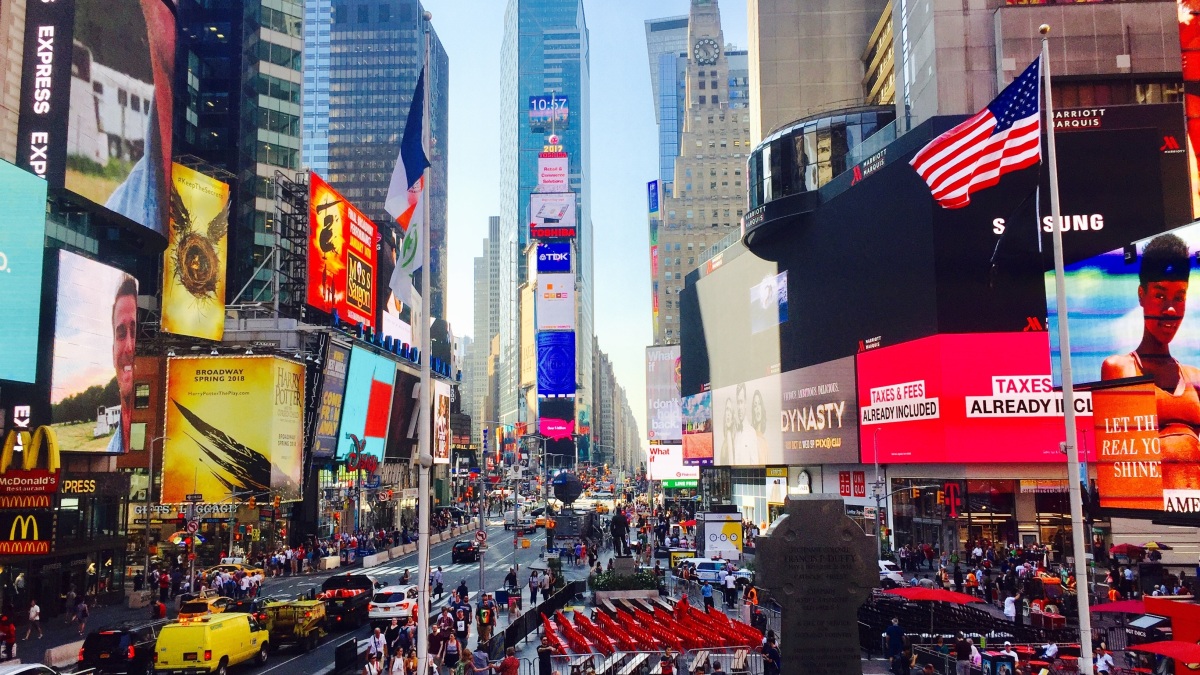 Der New Yorker Times Square. Die Stadt ist der wichtigste Finanzplatz der USA.
