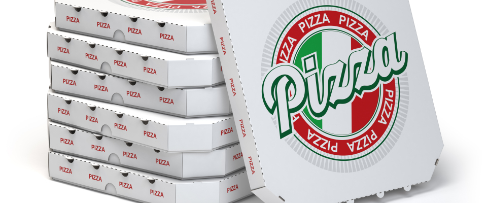Mehrere Pizzakartons gestapelt. (Symbolbild)