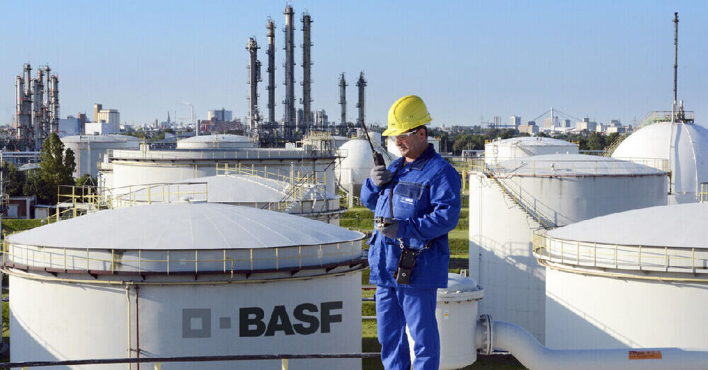 Aktie von BASF: Kurs heute nahezu konstant (43,81 €) - 03.10.25 - News ...