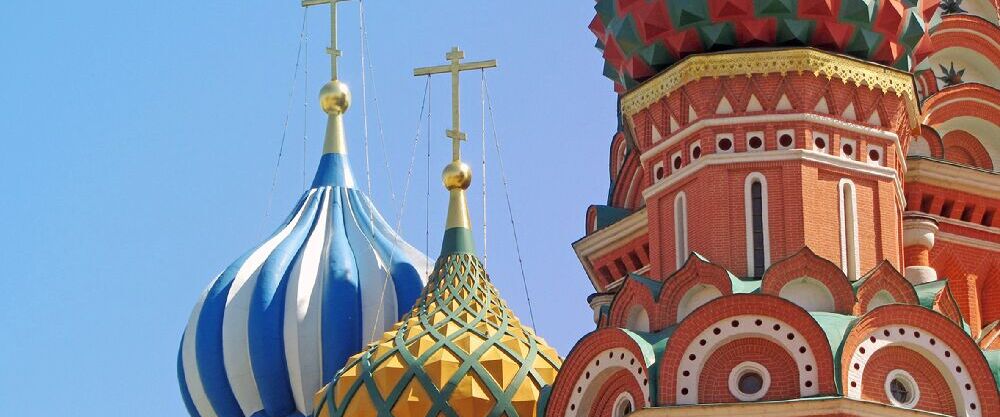 Türme der Basilius-Kathedrale in Moskau.