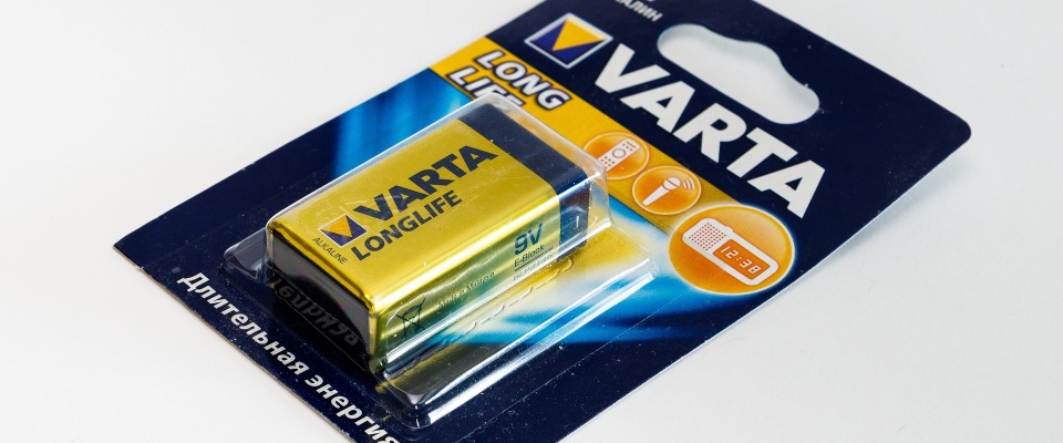 Alkaline-Batterie von Varta.