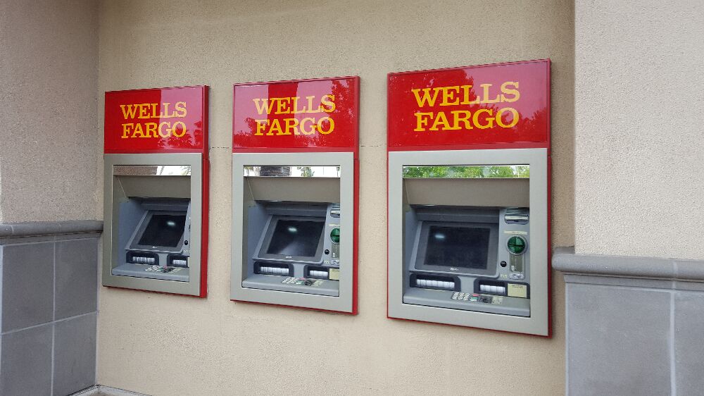Eine Wells Fargo Filiale in New York City. 