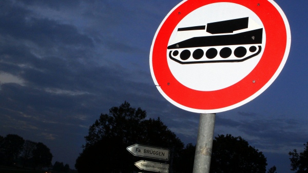 RHEINMETALL AG (WKN: 703000) Rhein (ins) Metall 579756