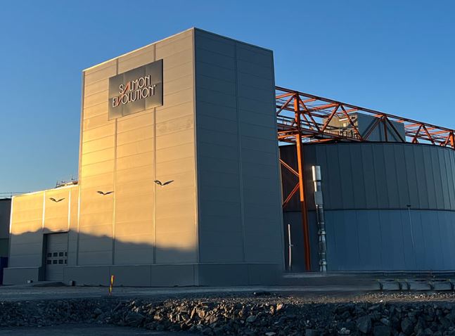 Salmon Evolution - landbasierte Lachszucht 1361022