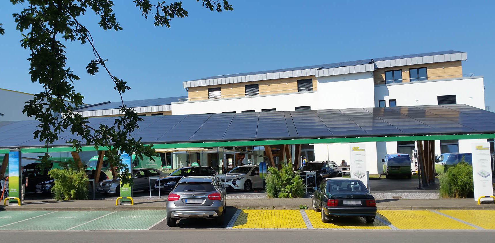 Tesla Model S 22-Jun-2012 die CHANCE 993674