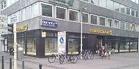 Finance Forward: Commerzbank-Chefin stichelt auf OMR, ein Deutscher steigt bei PayPal auf