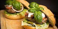 ROUNDUP/Veggie-Burger & Co: Fleischersatzproduktion sinkt nach Boom